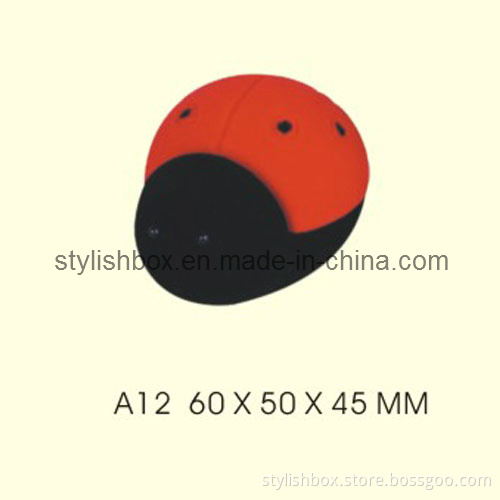 Cute Beetle Shape Velvet Jewelry Box (A12)
